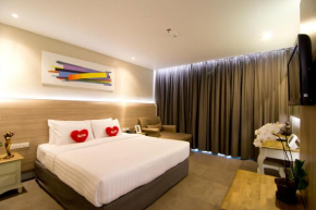 Отель Sea Me Spring Too Hotel  Паттайя